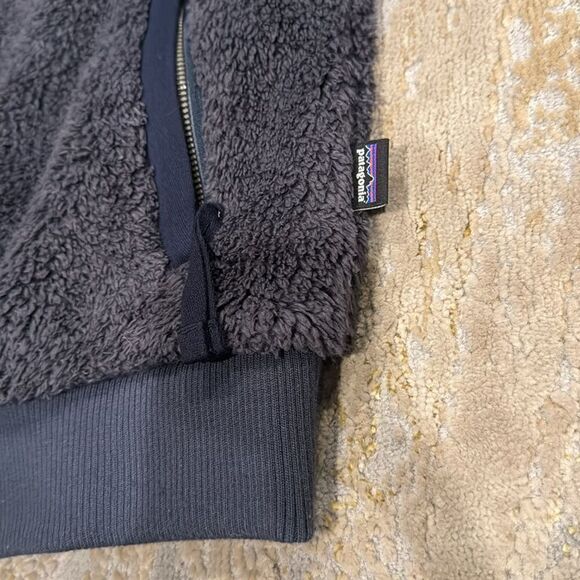 Patagonia fleece bomber jacket - womens M in GUC dark grey with navy trim - Picture 7 of 11